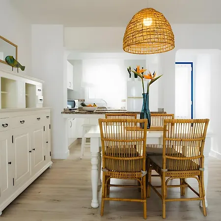 8 - Caleta Campos * Arrieta (Lanzarote)